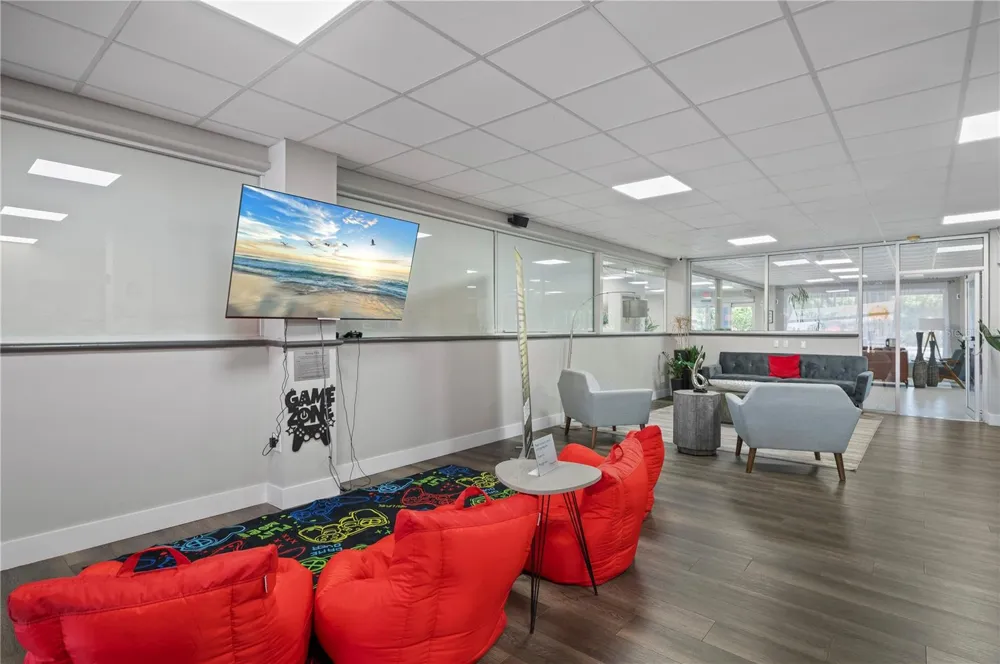 7150 TAMIAMI TRAIL #S-600 Sarasota, FL 34243
