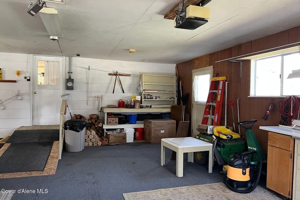 321 High Street Priest River, ID 83856