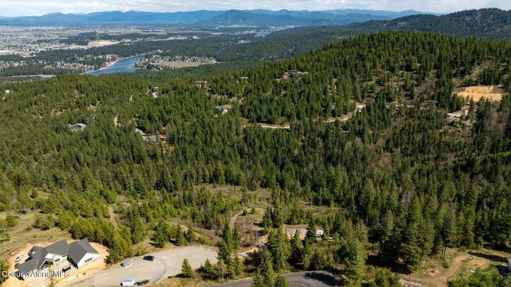 11817 W Garrett Court Post Falls, ID 83854
