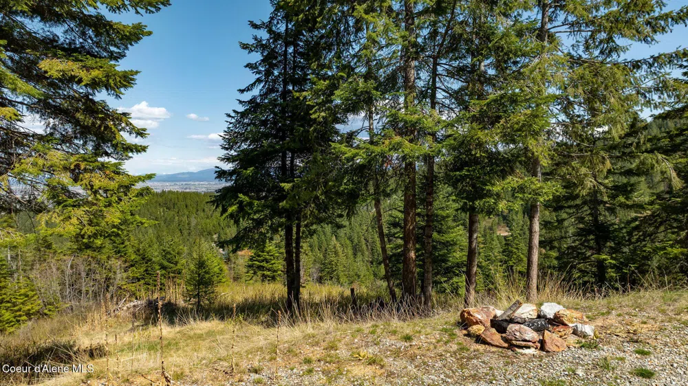 11817 W Garrett Court Post Falls, ID 83854