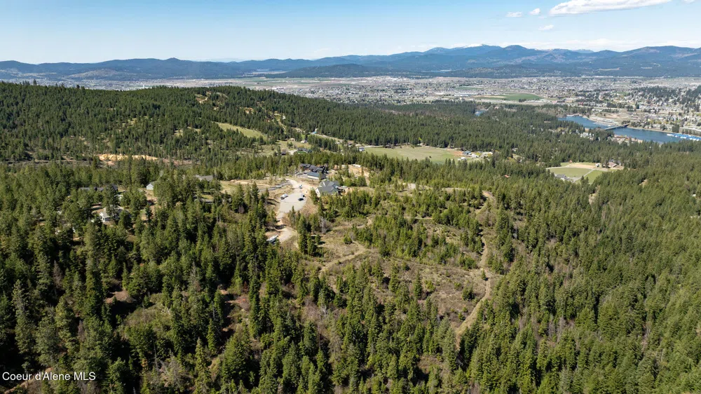 11817 W Garrett Court Post Falls, ID 83854