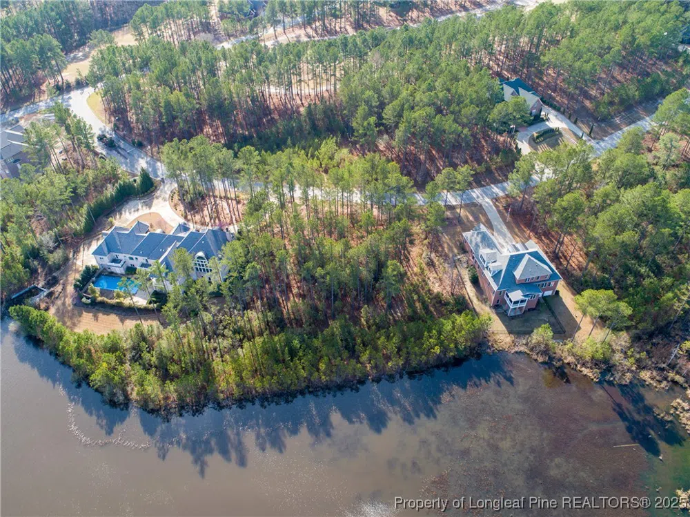 102 Broadlake (632) Lane Spring Lake, NC 28390