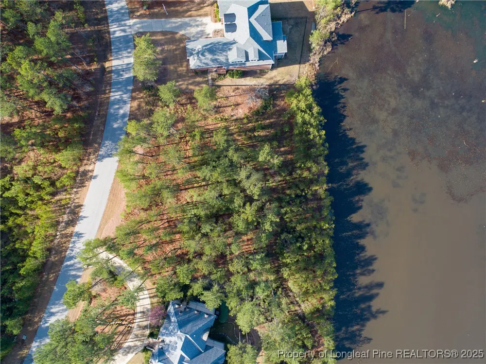 102 Broadlake (632) Lane Spring Lake, NC 28390