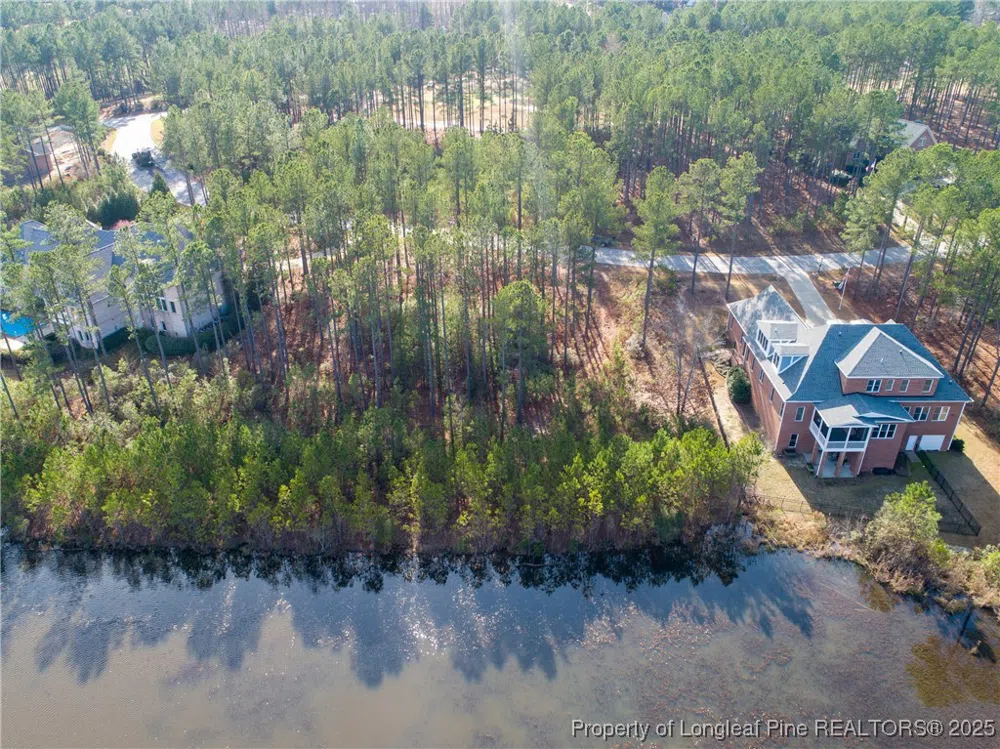 102 Broadlake (632) Lane Spring Lake, NC 28390