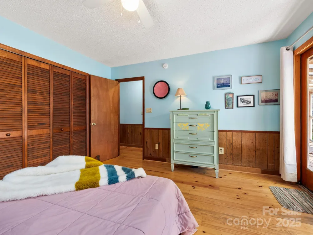 70 Fox Run Hot Springs, NC 28743