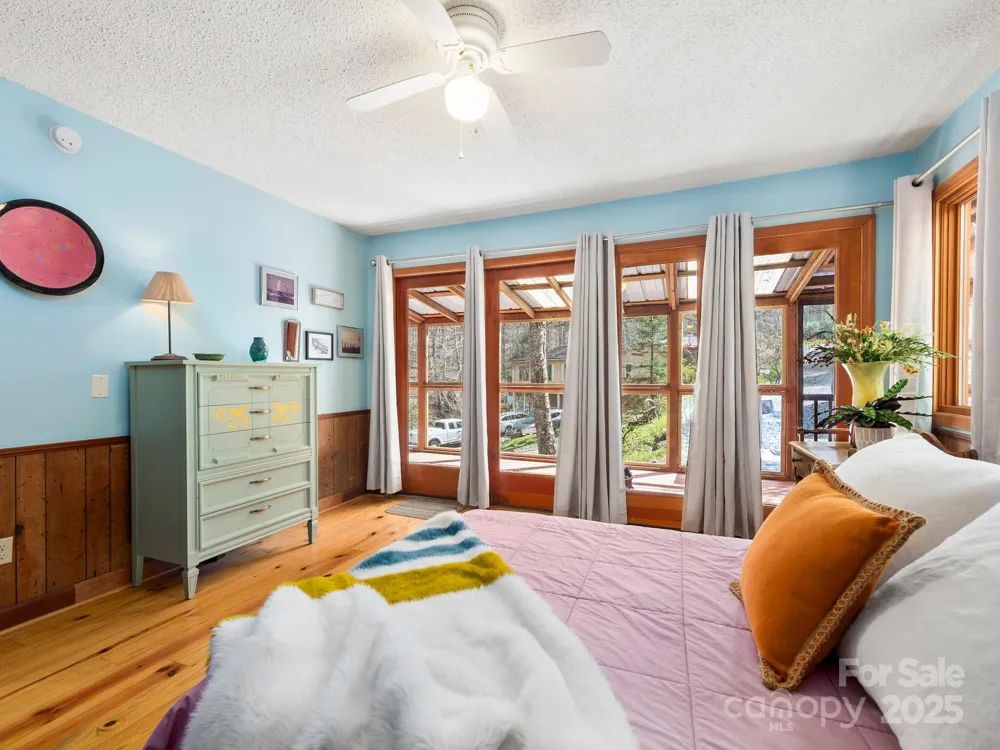70 Fox Run Hot Springs, NC 28743