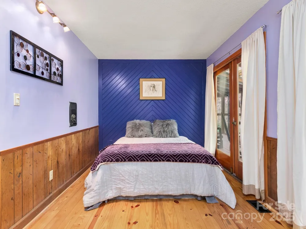 70 Fox Run Hot Springs, NC 28743