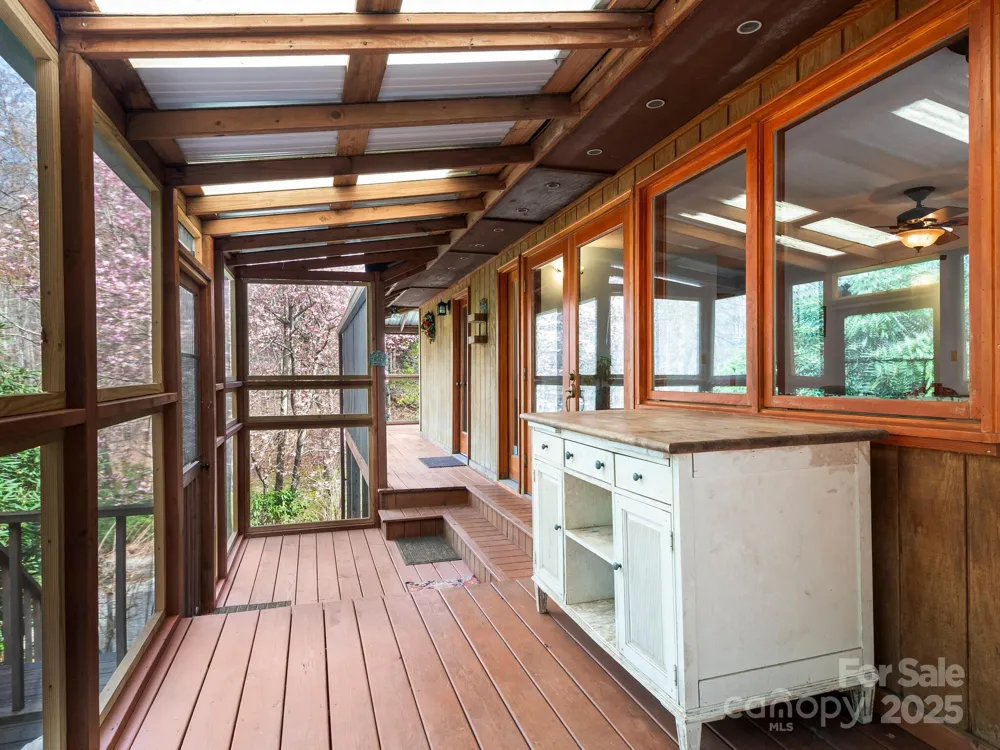 70 Fox Run Hot Springs, NC 28743