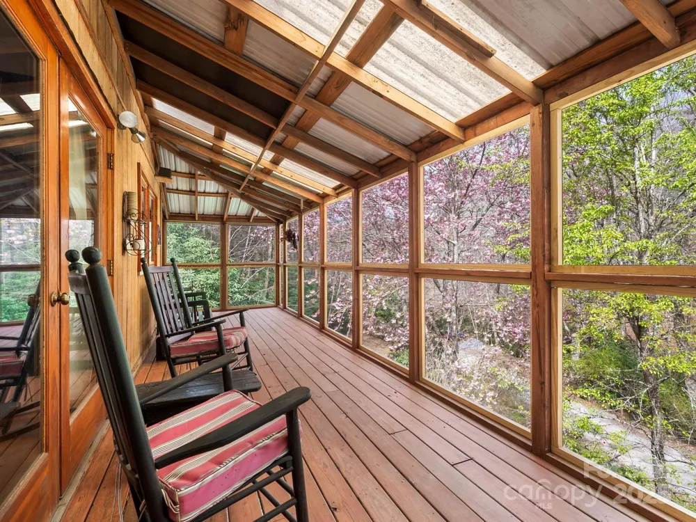 70 Fox Run Hot Springs, NC 28743