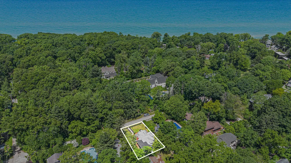 16277 4th Street Union Pier, MI 49129