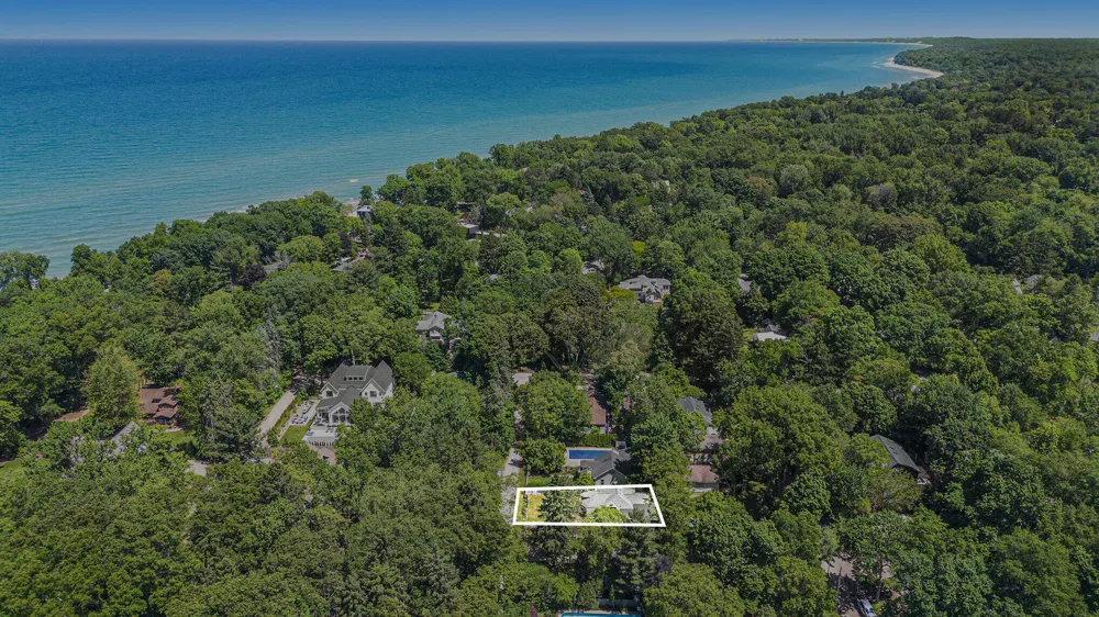 16277 4th Street Union Pier, MI 49129