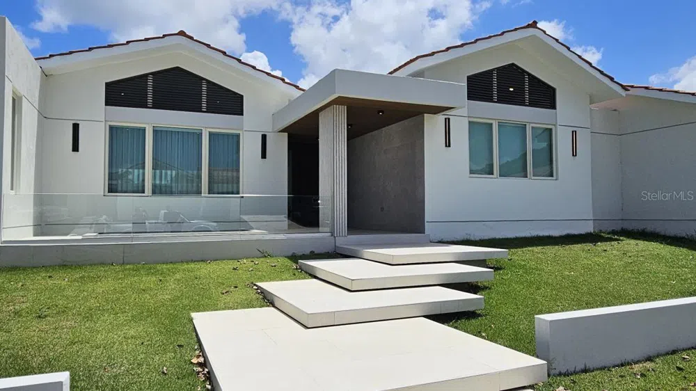 677 LAVANDA Dorado, PR 00646