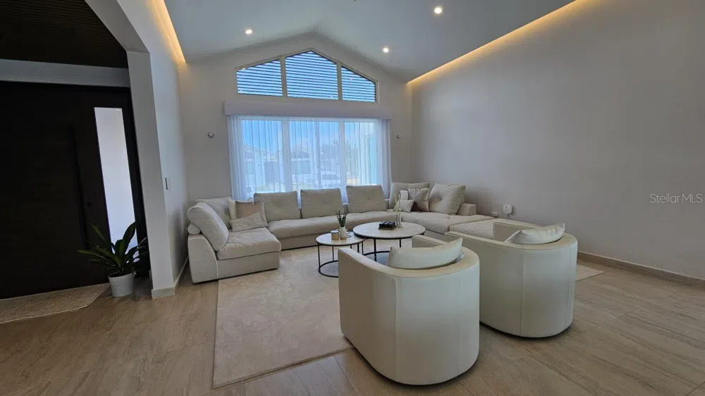 677 LAVANDA Dorado, PR 00646