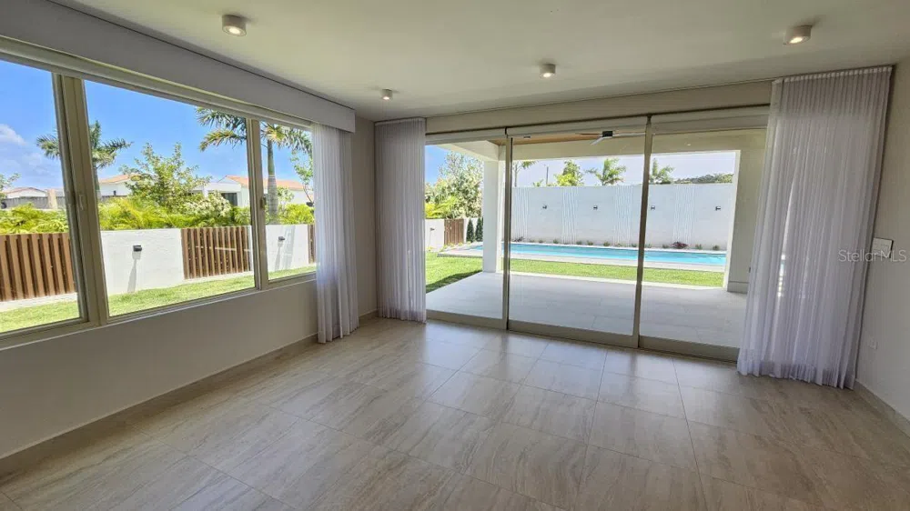 677 LAVANDA Dorado, PR 00646