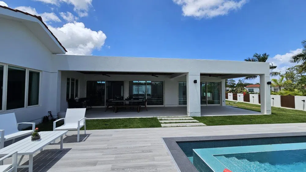 677 LAVANDA Dorado, PR 00646