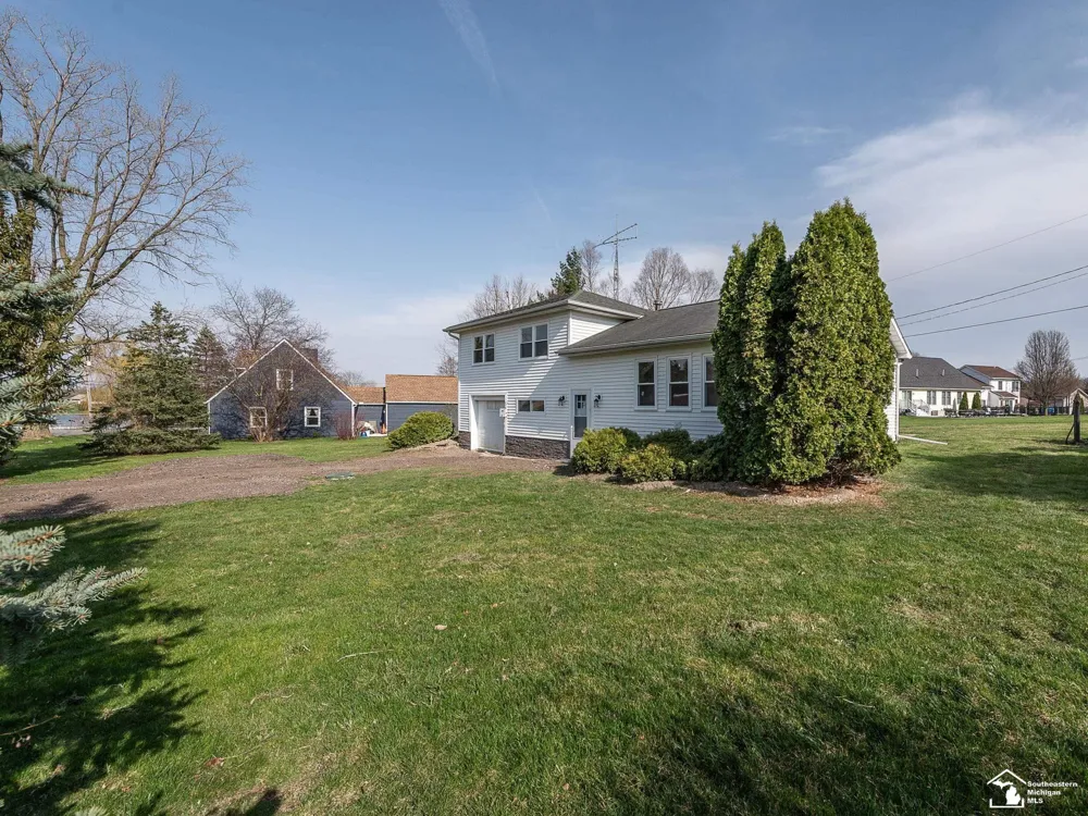 7329 Norfolk Drive Cambridge Township, MI 49265