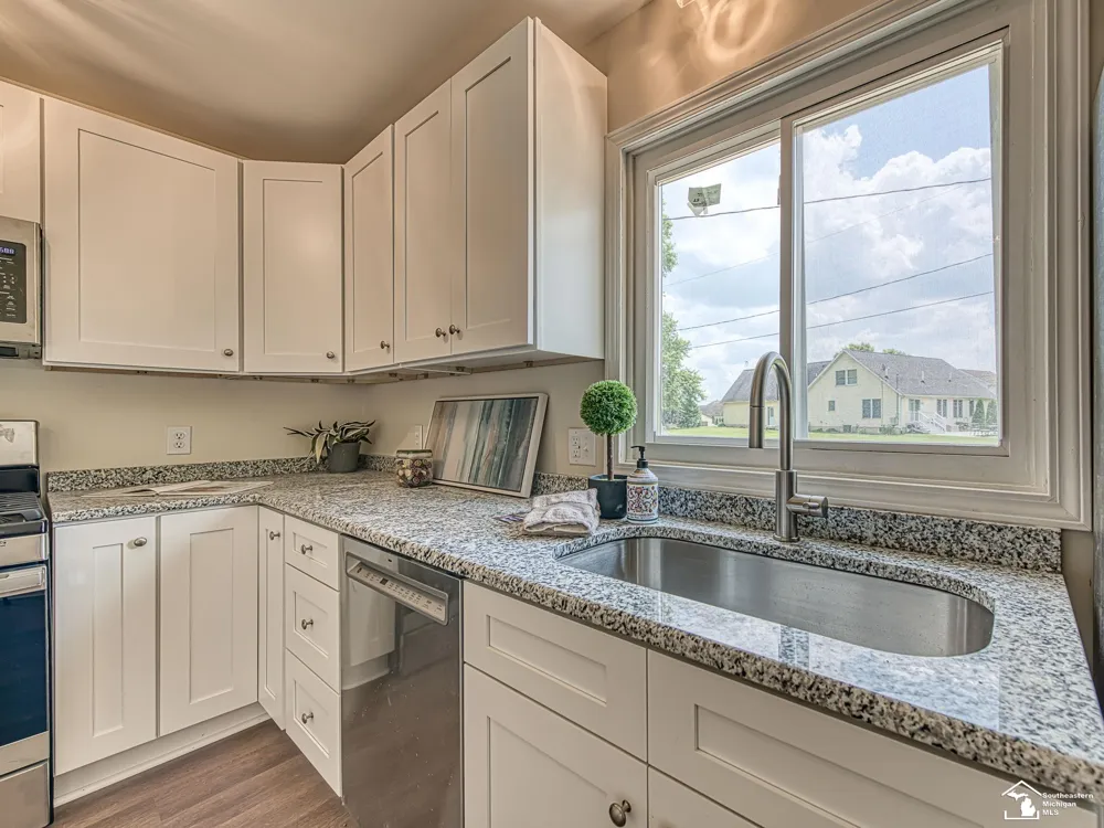 7329 Norfolk Drive Cambridge Township, MI 49265