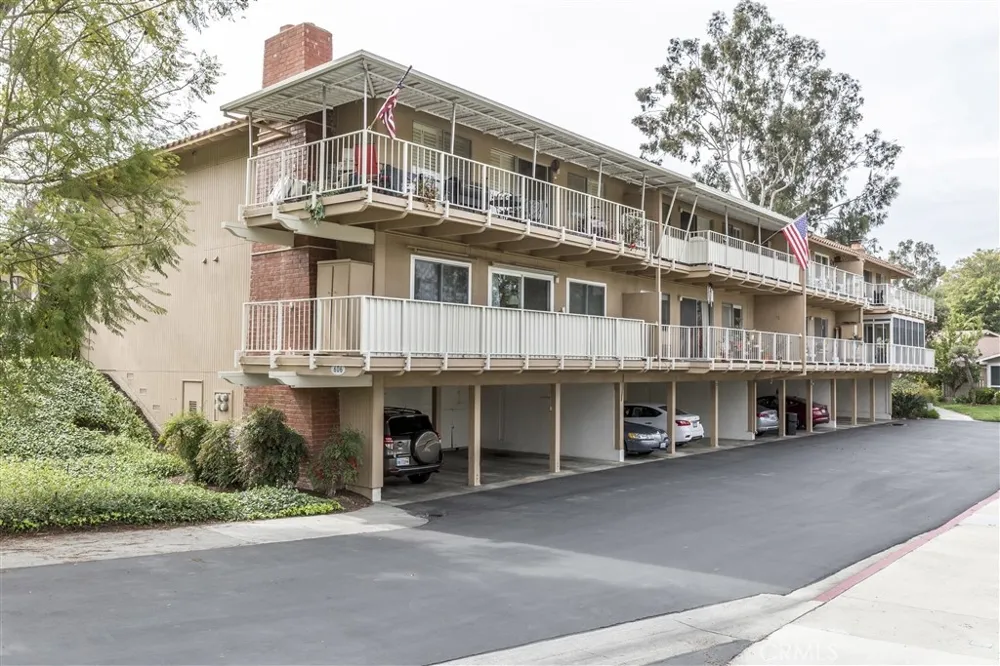 606 AVE SEVILLA #C Laguna Woods, CA 92637