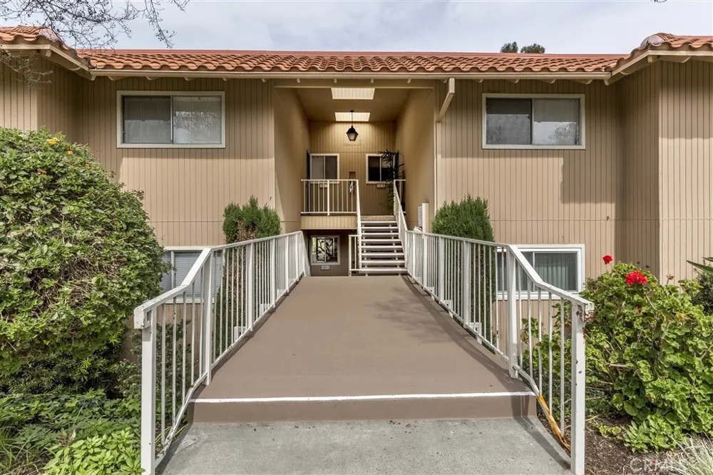 606 AVE SEVILLA #C Laguna Woods, CA 92637