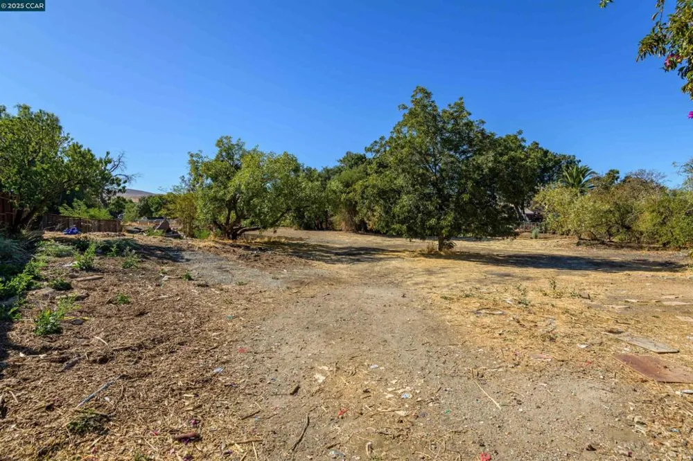 Mountain View Ave Bay Point, CA 94565