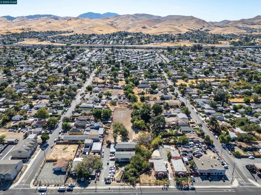 Mountain View Ave Bay Point, CA 94565