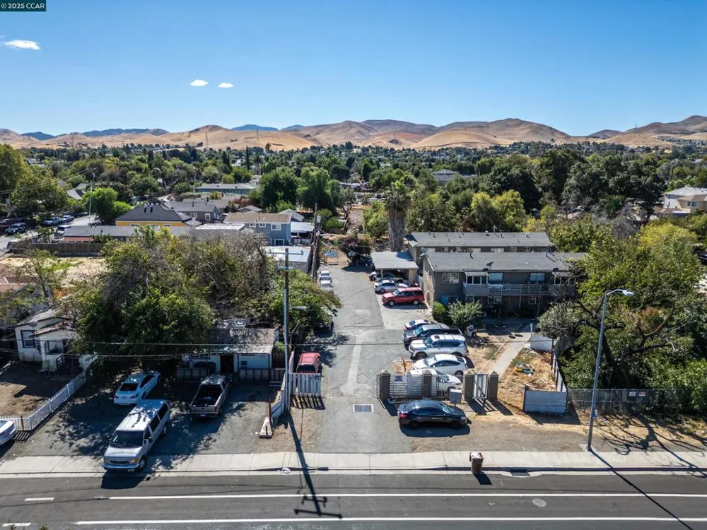 Mountain View Ave Bay Point, CA 94565