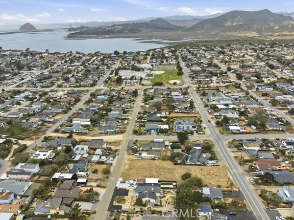 1527 11th Street Los Osos, CA 93402