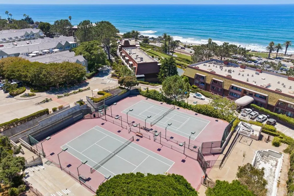 1552 Camino Del Mar #606 Del Mar, CA 92014