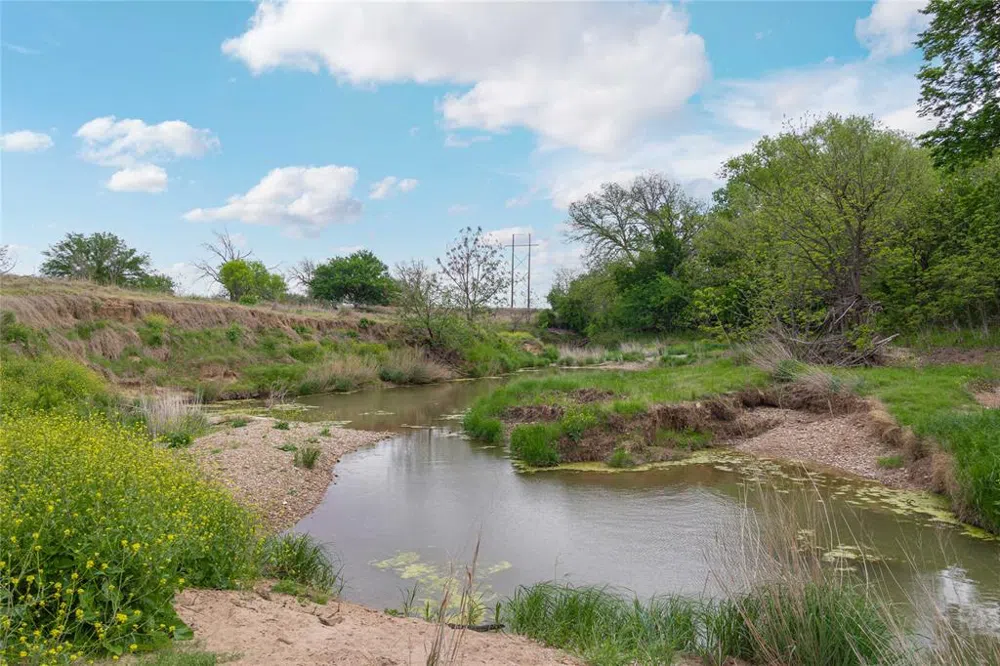 2030 FM 2525 Early, TX 76802