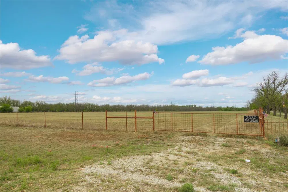 2030 FM 2525 Early, TX 76802