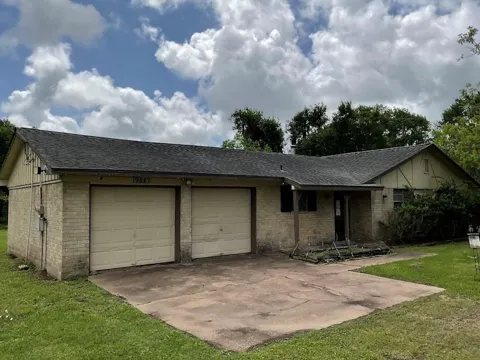 19847 County Road 319
