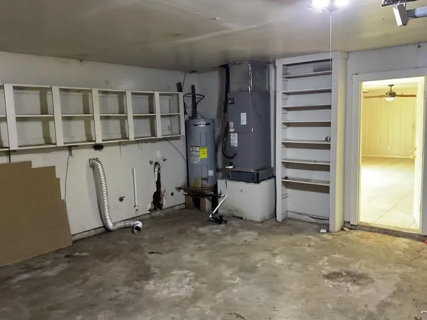 19847 County Road 319 Brazoria, TX 77422