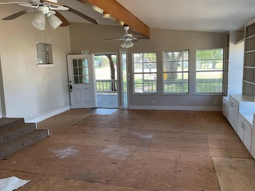 5589 County Road 469 Brazoria, TX 77422