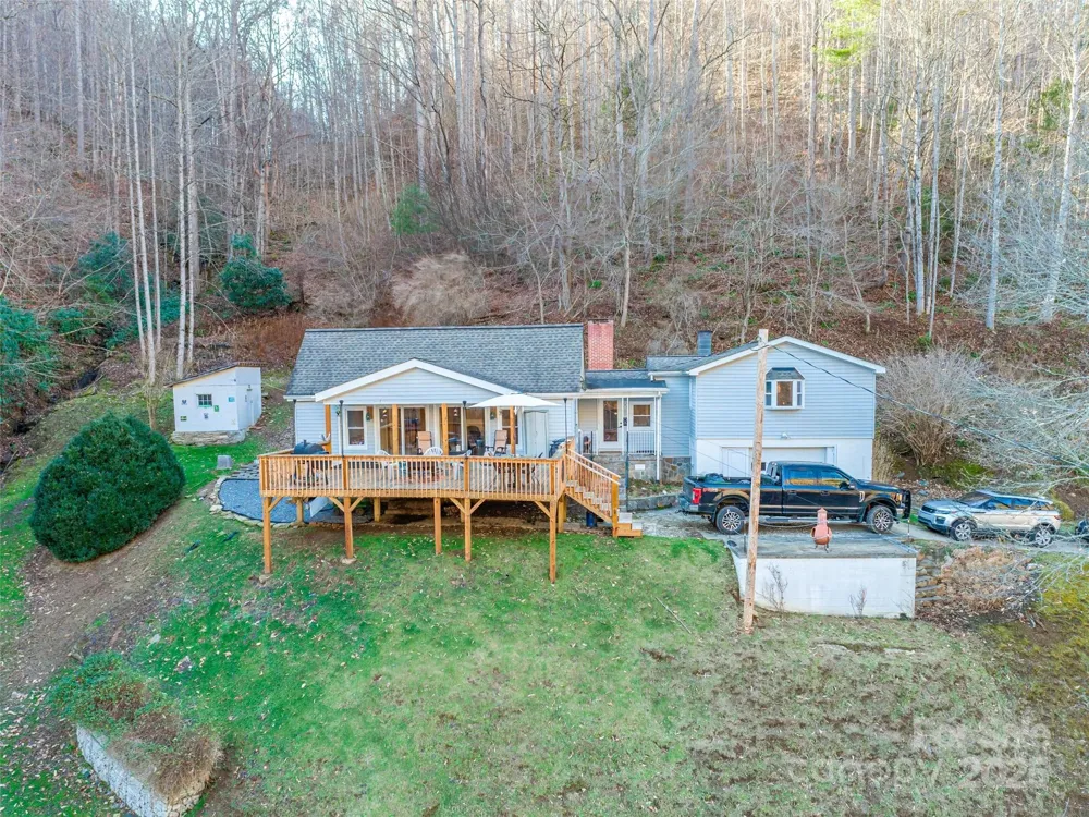 12982 US 19W Highway Burnsville, NC 28714
