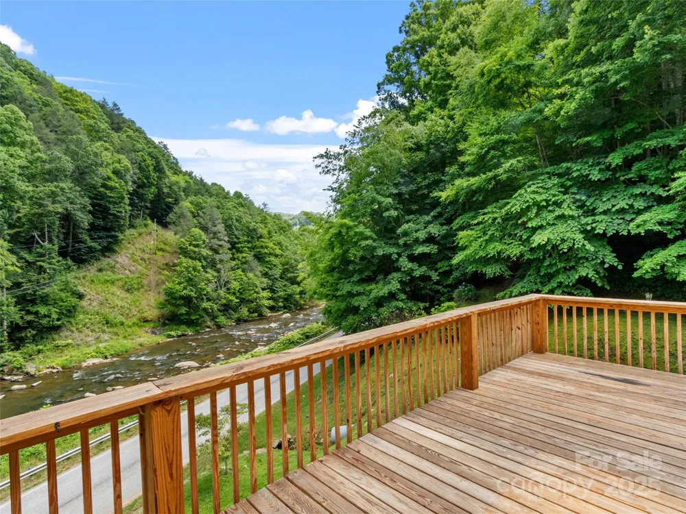 12982 US 19W Highway Burnsville, NC 28714