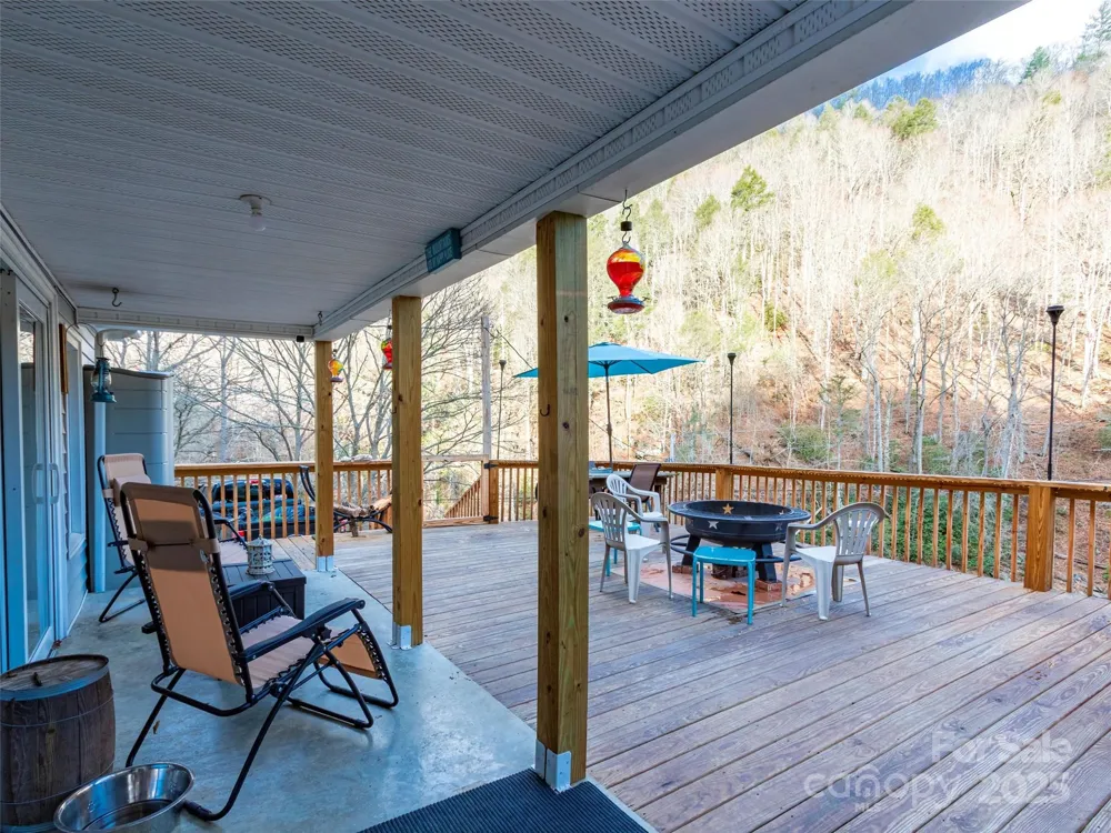 12982 US 19W Highway Burnsville, NC 28714