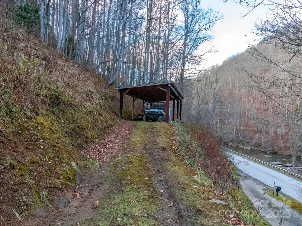 12982 US 19W Highway Burnsville, NC 28714