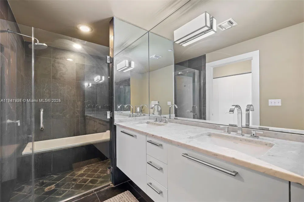 900 Biscayne Blvd #2410 Miami, FL 33132