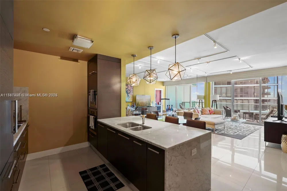 900 Biscayne Blvd #2410 Miami, FL 33132