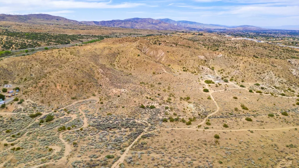 35401 Cheseboro Road Palmdale, CA 93552