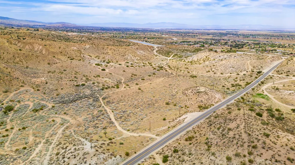 35401 Cheseboro Road Palmdale, CA 93552