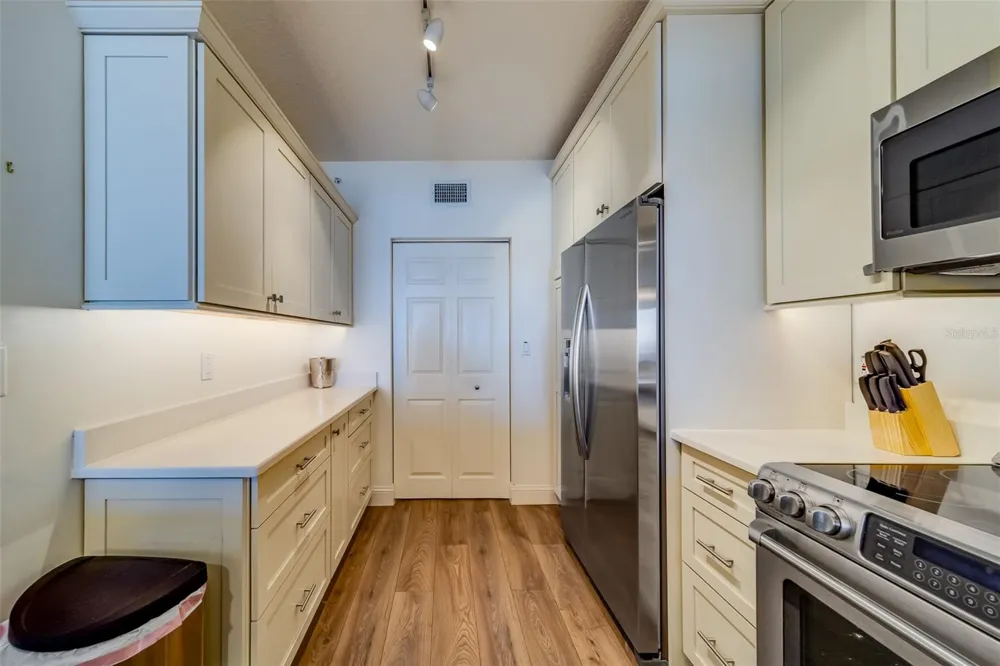 16500 GULF BOULEVARD #355 North Redington Beach, FL 33708