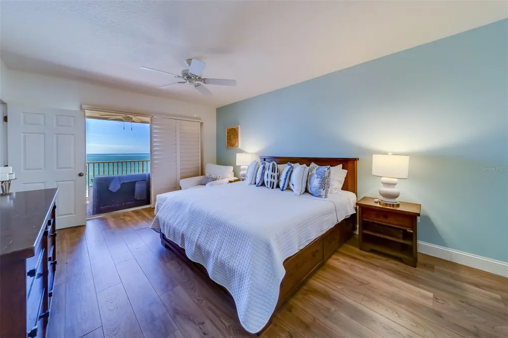 16500 GULF BOULEVARD #355 North Redington Beach, FL 33708