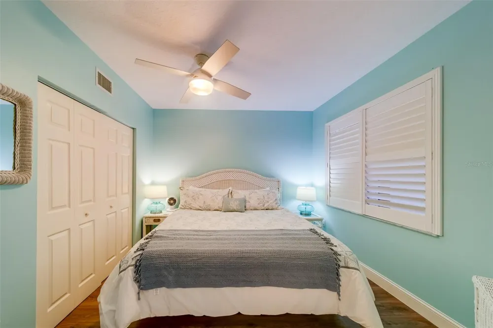 16500 GULF BOULEVARD #355 North Redington Beach, FL 33708