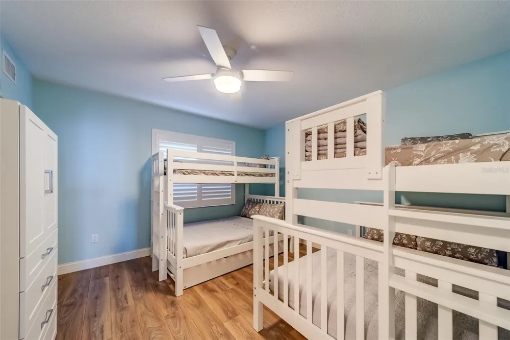 16500 GULF BOULEVARD #355 North Redington Beach, FL 33708