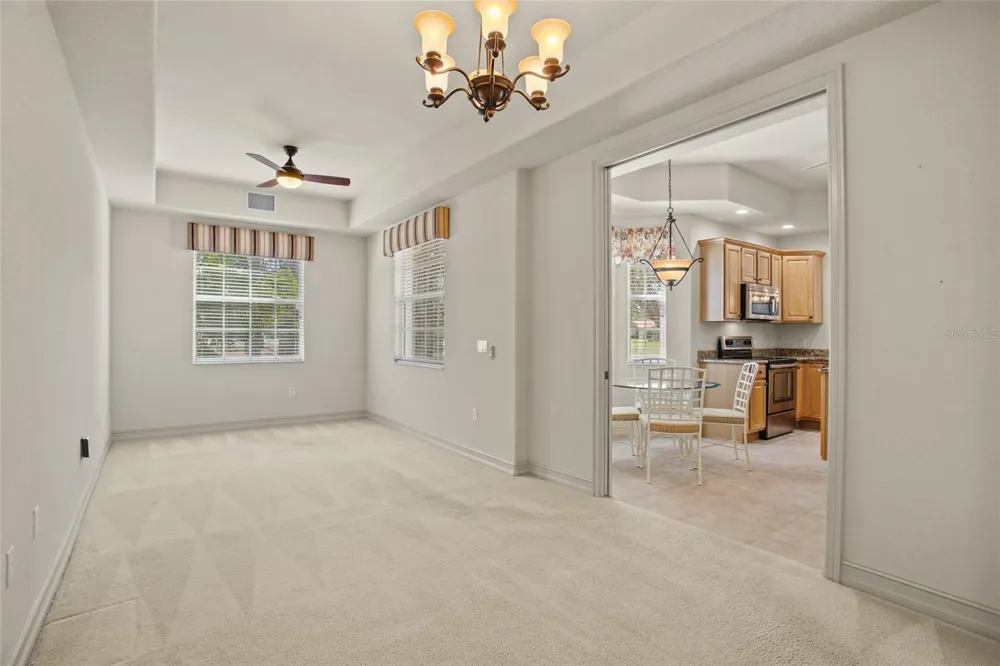 26207 AVENIDA LAS COLINAS Howey In The Hills, FL 34737