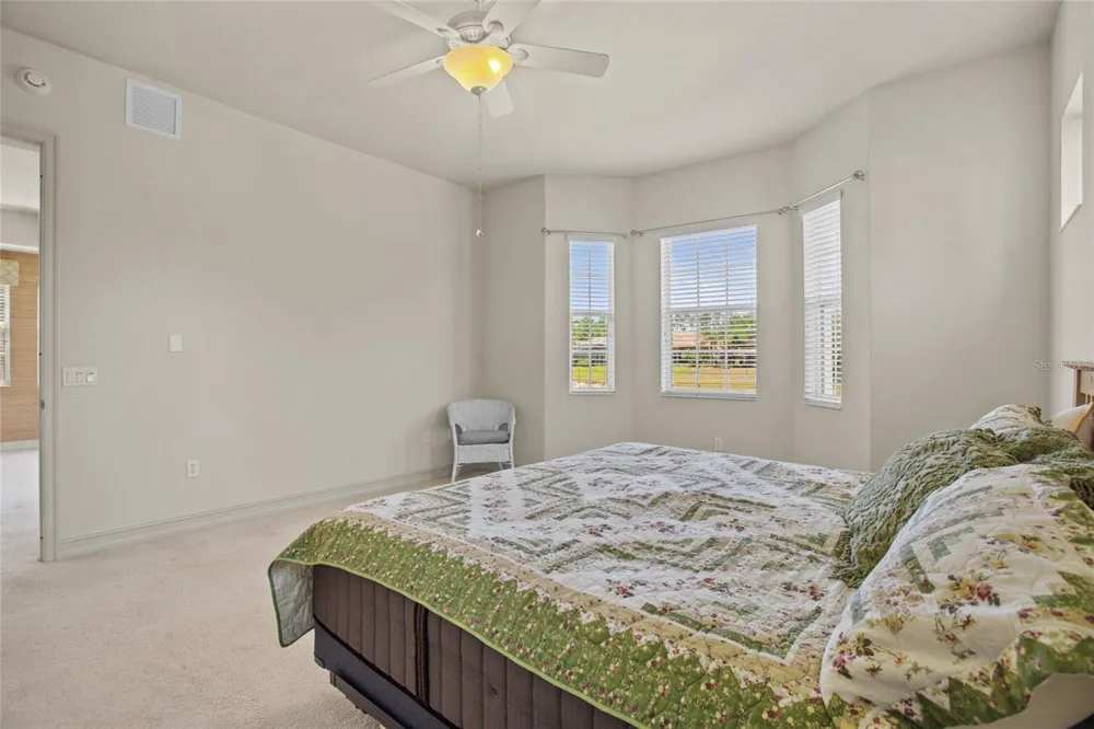 26207 AVENIDA LAS COLINAS Howey In The Hills, FL 34737