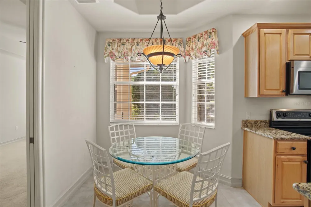 26207 AVENIDA LAS COLINAS Howey In The Hills, FL 34737