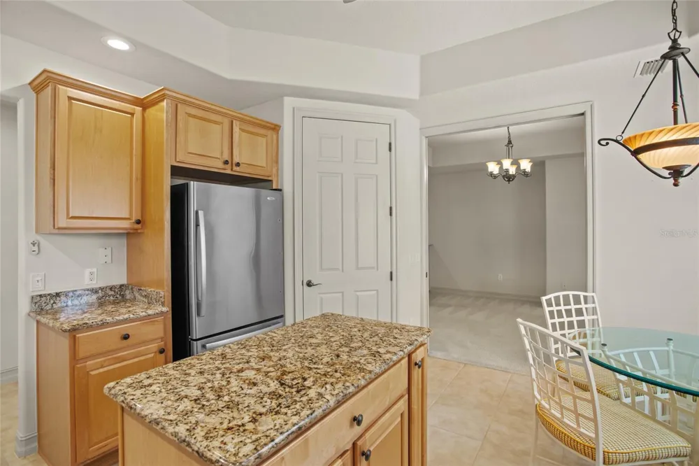 26207 AVENIDA LAS COLINAS Howey In The Hills, FL 34737