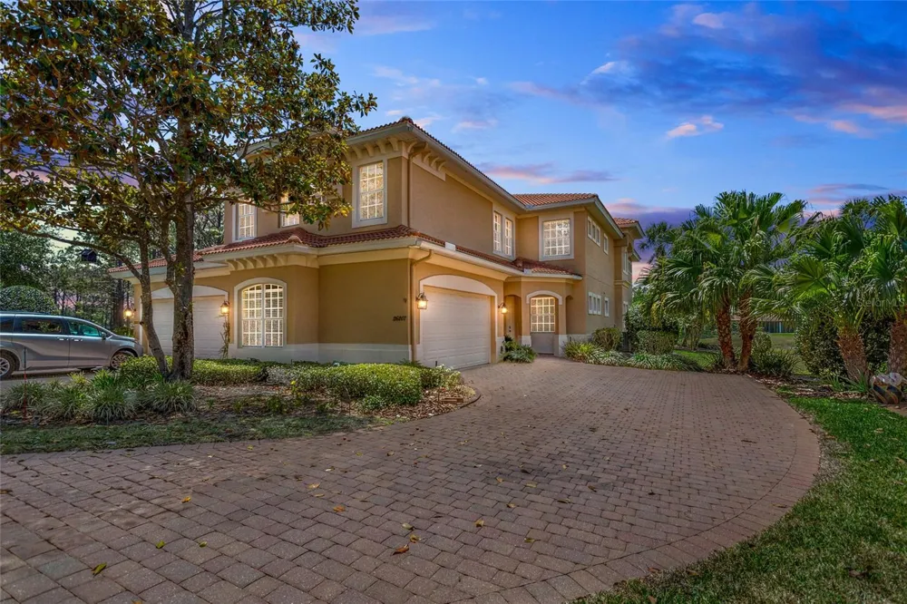 26207 AVENIDA LAS COLINAS Howey In The Hills, FL 34737